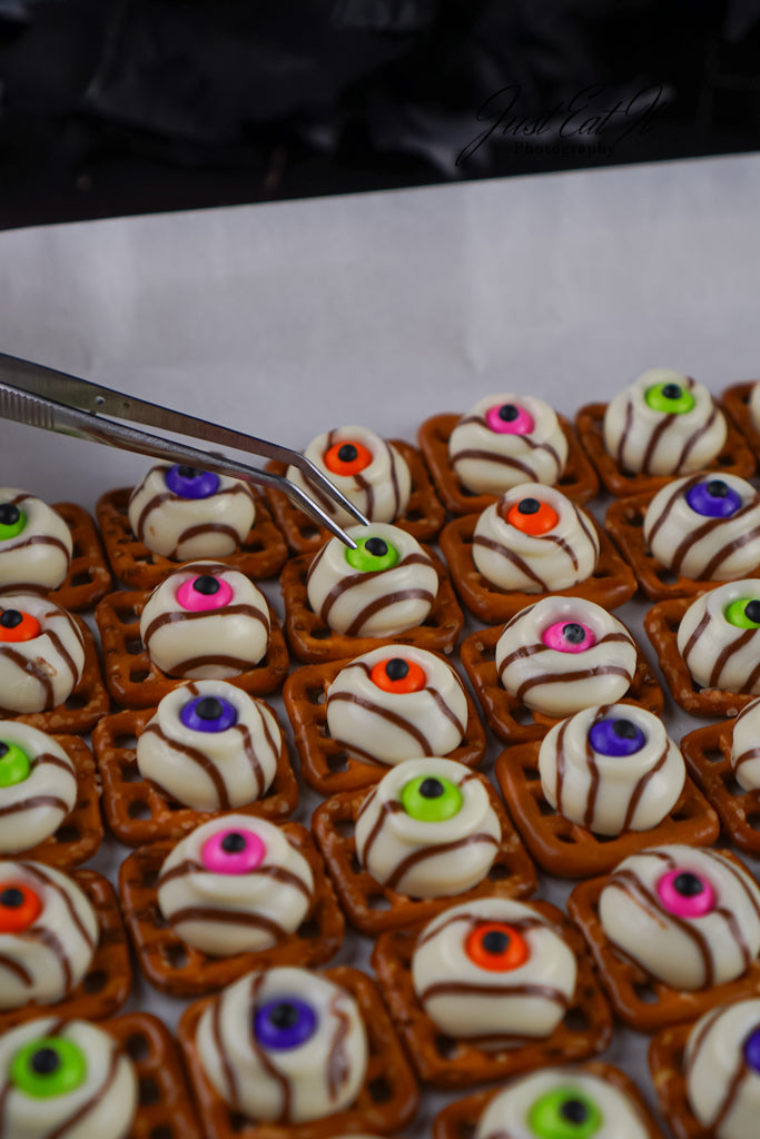 Limited PLR Eyeball Pretzel Bites