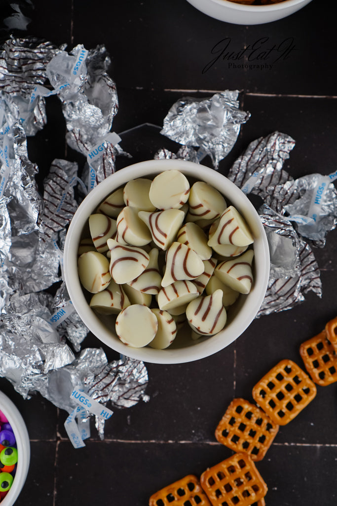 Limited PLR Eyeball Pretzel Bites